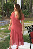Very faltering and love the color. Fits perfectly. - Melissa M.