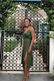 Perfect for an outside Palm Springs wedding! Very forgiving - Heather W.