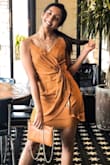 Okay this dress looks soooo beautiful on any skin tone and I love that! I wore this for date night with my boyfriend and he loved it :) Follow me on Instagram for more Lulus outfits! (@vnallur) - Varenya N.
