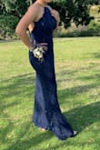 Dress looked amazing, enough sparkles to make it look elegant. - Gisele G.