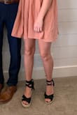 I can wear between a 7.5 and 8.5 to be safe I went with a 7.5 and am super glad! Still a tiny too big which causes my feet to slip a little. Nothing terrible. Super comfy and love them!! - Madalyn F.