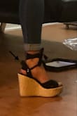 I loved how the look and feel. They were super comfortable, but there were bit too big were the arrow is pointing. - Yailiza B.
