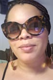 Love the style of these sunglasses, and the look. - Monica J.
