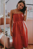 I'm very happy with my purchase. I quite liked the model and the material of the dress!
I made the purchase on May 20 and on June 5 it was already in Brazil (it was fast even with the distance), and the product was not taxed. - Antônia F.