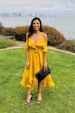It's a beautiful dress! I really recommend to play around with the accessories and the colors. Fits awesome and with a lot of flow! 

Although the clip on the breast didn't really work I made my way to make it look stunning! 

I ordered an XS and it fit perfectly! 

Perfect for summer weddings! - Diana M.