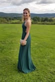 I got a extra small, the dress is very comfortable and flows beautifully. Loved it. - Paola R.