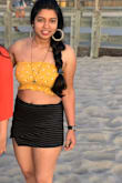 This top stays and does not slip. Very comfortable and perfect for the beach - Shruti V.