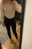 Such a great sweater for autumn/winter! The sleeves are really cute without being too much, I tucked it into jeans and got lots of compliments. - Allie G.