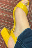 Amazing yellow color. I loved it!!! - Meha B.