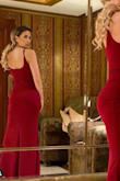 This dress is classic, comfortable, the fabric's texture is soft, highlighting your curves, and although it sounds so good to be true, the only thing I must say is that it is very long, so most likely you have to send to alter. - Diana M.
