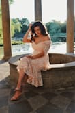 I loooooved this dress!! For its price, it is well worth it. The fit is perfect around the waist and bust. It is the perfect dress for fancy events. On and off the shoulder makes it simply elegant! :) For more photos: @adelenejeneid on Instagram <3 - Adelene J.