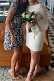 I got this as a gift for my best friend for her small wedding ceremony and she LOVED IT! It was a perfect fit and looked elegant yet modern. Very happy customer. - Chantal C.
