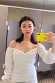 I wore it to my graduation. It fits well and it really shows body shape. Really have to stretch to get rid of the wrinkles. Don't buy a size that's so tight that you just wanna show you body shape if you have some belly fat. Wrinkles are going to be embarrassing. - Maria C.