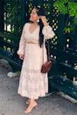 It's super comfortable and fits true to size. I felt like a vintage princess. Peep my earrings and shoes from Lulus as well!! Obsessed!! - Maria
