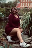 Loved this dress i thought it was going to be run a little short but it's perfect. - Stephanie A.
