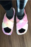 Bought it for a friend and she really liked them! Such a pretty color and super soft! - Donel S.