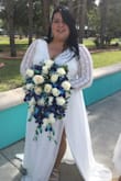 Amo mi traje muchas gracias!!! Hermoso, los recomiendo.
I love my dress thank you so much!!! Beautiful memories. - Leishla R.