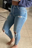 Conforms to my body. There is no constant pulling up or tugging on it all day. Fits perfect! My first time trying this brand and I'm obsessed. I wear these almost everyday. They're that comfy. - Nikki H.