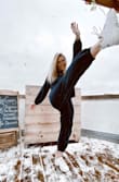 Super soft and warm. Great color
Great lounge set and feels fine to go run errands in - Amaris J.