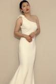 That such a beautiful dress. I wore it to the court house. Small is still a little bit big for me. The material is elastic, so don't choose the bigger size than yours. - Yanfang J.
