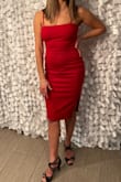 Usually i wear a Medium and got the Medium size in red. Pretty color. - Nina C.
