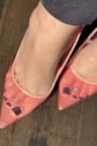 I don't know if I love these yet .. on the fence at times. 
They are very high so you can see all your little toes smashed. 
Very stylish & great for summer ! 
Would be very cute with jeans & tank. - Stephanie L.