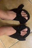 I was not impressed with the quality of these at all. I immediately returned them. They did not look like the pictures online to me. The bows on top are all wonky and where the black meets the cork is uneven. I don't understand how these got so many good reviews. - Allison B.