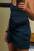 A nice dress that's not scratchy and no bra needed. Overall a great purchase. - Grace T.