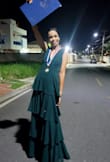 Buscaba un vestido para la graduacion de mi hija, muy flaka y muy alta y este fue perfecto, las descripciones son exactas, mu buena calidad del material y envio rapido, ademas de buena comunicacion con la tienda.
Gracias. - Nestor C.