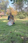 La verdad que el vestido se adapta muy bien al cuerpo, queda muy bonito y es perfecto para casarte si no quieres algo tan producido. - Constanza K.