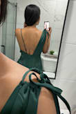 Beautiful and elegant. The back details is so sexy and elegant a the same time ! - Danitsa P.