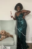 I wore this to an Old Hollywood-themed event and it was STUNNING. I ordered a large which was a great fit; I was still able to dance but didn't spill out of it. Love Lulus, they've never let me down! - Taylor J.