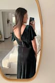 The dress fit me perfectly, the fabric is very nice and comfortable.
The length suited me very well but if you want to wear heels, take into account that they will show a bit. - Andrea G.