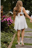 This dress did NOT disappoint! I purchased it for my engagement photos and it looked absolutely beautiful from every angle! I would give this 5 stars every day of the week and worth every penny! - Leah K.
