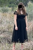 I bought this for one of my daughter's senior picture looks. It fit her perfectly! It's great quality. She's 5'6", about 140 lbs, and normally wears a 6. We ordered a medium for her and it was just the right size. - Aisley R.