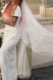 I love the fact that the veil is super cute! Thank you - Daria V.