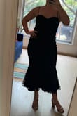 The design is unique and flawless, fitting exactly as described. It's snug at the knees but still lets you move. It loses a star because the lining is synthetic and can get warm. Overall, I'm happy with it. - Eliana I.