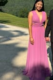 The dress fit perfectly, the material was awesome, so elegant and fresh at the same time. I love it - Ale R.