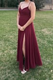 El vestido es de muy buena calidad y súper elegante. Me encantó. Quedé satisfecha con mi compra - Tania C.