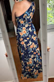 Good dress and quality, a little tight on the breasts, but other than that, great. - EP-013812 S.