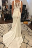 Loved the fit, the make and the quality for the price. Love this dress kept it for our elopement! - Elise B.