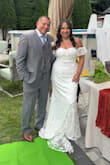 No tengo palabras para describir este hermoso vestido, su cálida , ajuste y precio, son maravillosos no pude conseguir el mejor vestido para mi boda . - Olga I.