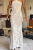 Very pretty dress, and it seems to be good quality. However, I will be returning it because I find it a little too short. I am 1.75m tall, and I find the dress slightly too short with 4cm heels. The sizing runs quite large: I ordered a size S, while I usually wear a size M on the bottom and S on the top in Europe. The fit is therefore quite loose and comfortable, which is quite unusual for a size S compared to European sizing. - Lindsay L.