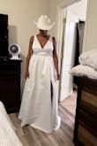 The dress is beautiful until I realized that the bow was missing, smh, disappointing - Briona B.
