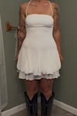 I wanted to like this so bad, but it was absolutely not flattering on me! I'm a mom of 3, so despite going to the gym often, I still have a wider body and a little bit of a mom belly still. Also short! - Kreyanna