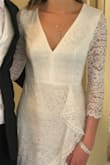 I ordered small size and when I received the dress the fitting was just perfect. I got many compliments with this dress! - Kimberly J.