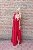 So comfortable, light, but very rich in material and expensive looking. I danced 8h and it didn't move at all. - Miona S.