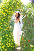 Este vestido es uno de mis favoritos!!! La tela es suave algo ralita pero tiene un protector por debajo asi que no hay de que preocuparse.
El vestido si es algo largo pero usando unas sandalias plataformas queda perfecto! Recibi muchos comentarios de lo hermoso que es. --
This dress is one of my favorites !!! The fabric is soft, slightly thin but has a lining underneath so there is no need to worry.
The dress is a little long but wearing sandal platforms is perfect! I received many compliments on how beautiful it is. - Lizia P.