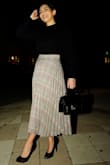 This purse looks like it could be Chanel, I kid you not. This is the kind of purse that changes how an outfit looks, do not hesitate in getting it! 
I feel the need to mention that both skirts in the pictures are also from Lulus, and both are still available (; - Lorena R.