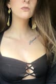 I usually don't wear earrings but when I saw these I knew I had to have them. They don't disappoint!!! Looks good with all my outfits :) - Justine